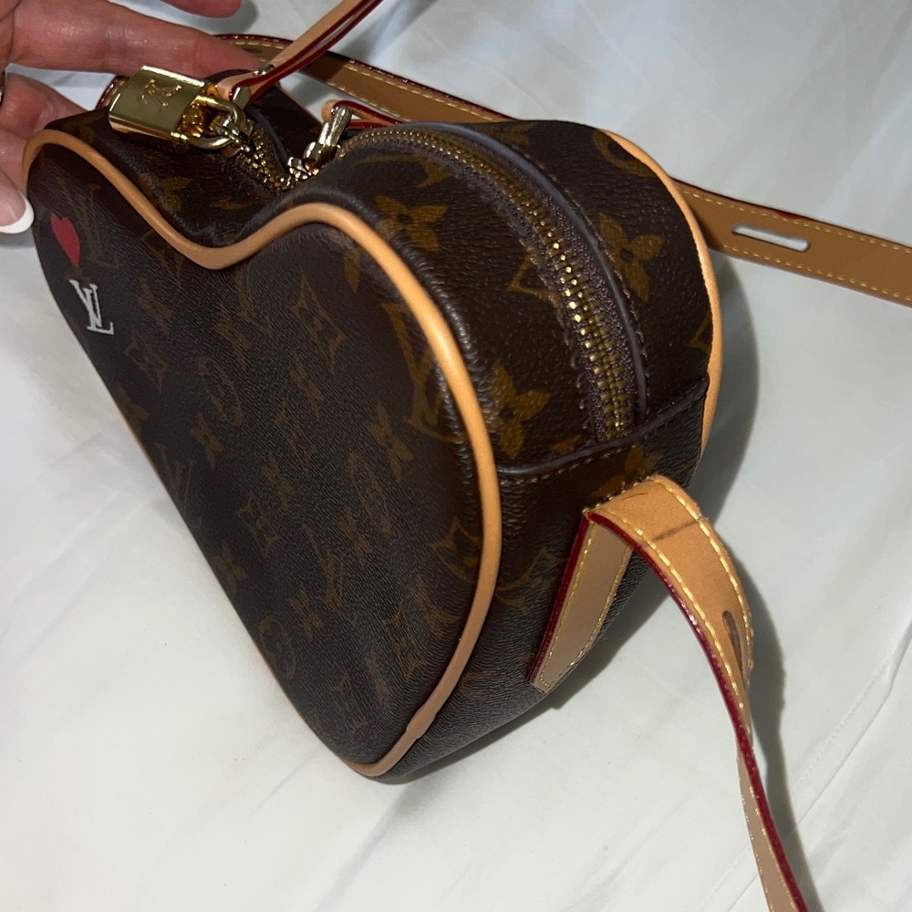 Louis Vuitton Heart-Shaped Monogram Crossbody Bag with Red Accent - Picture 15 of 17
